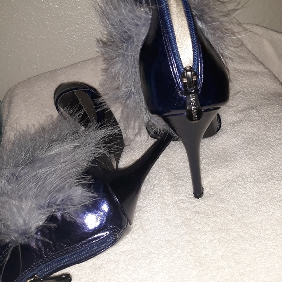 Shoes - Picture 2 of 2